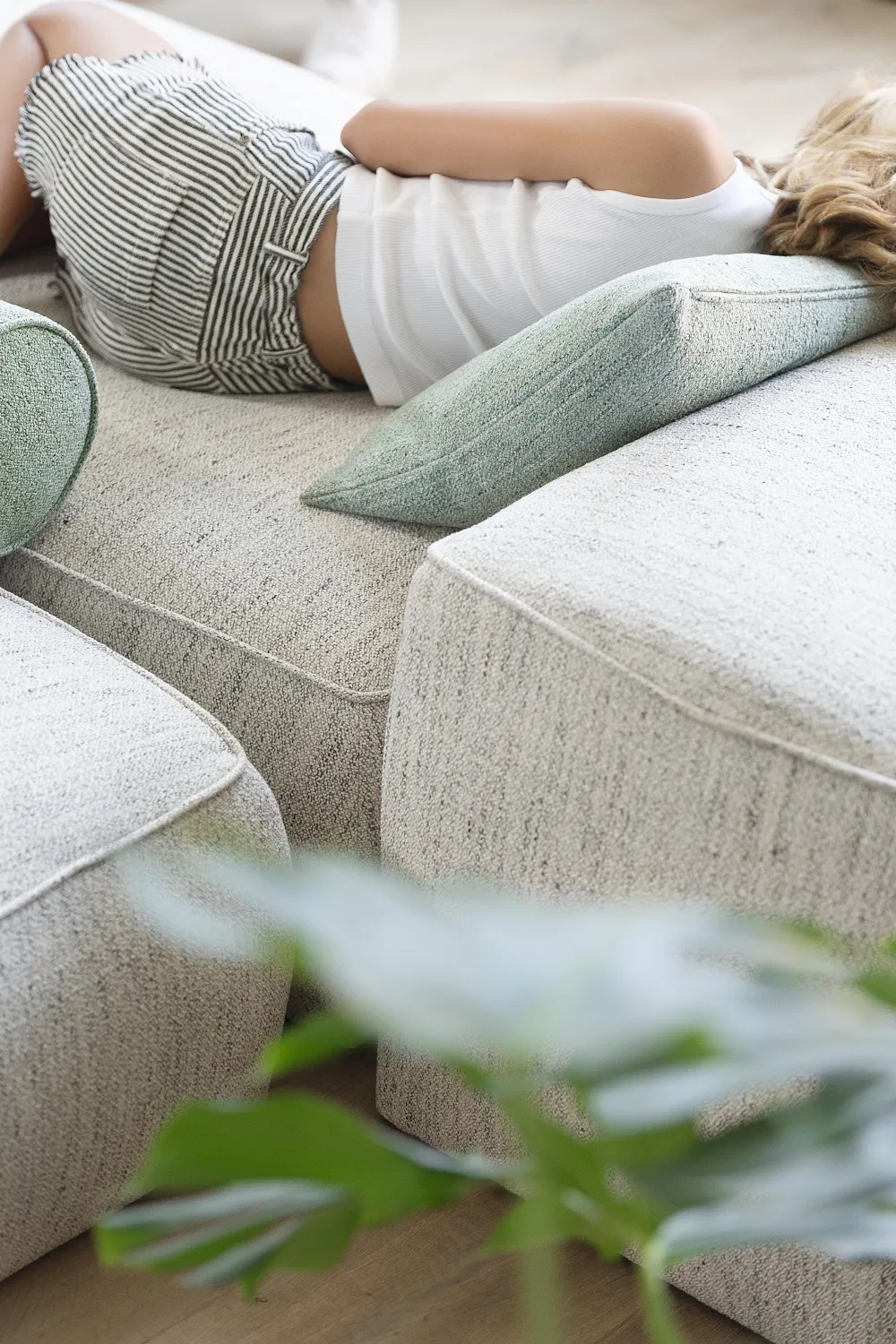 MINGLE MANGLE 22 IVORY 