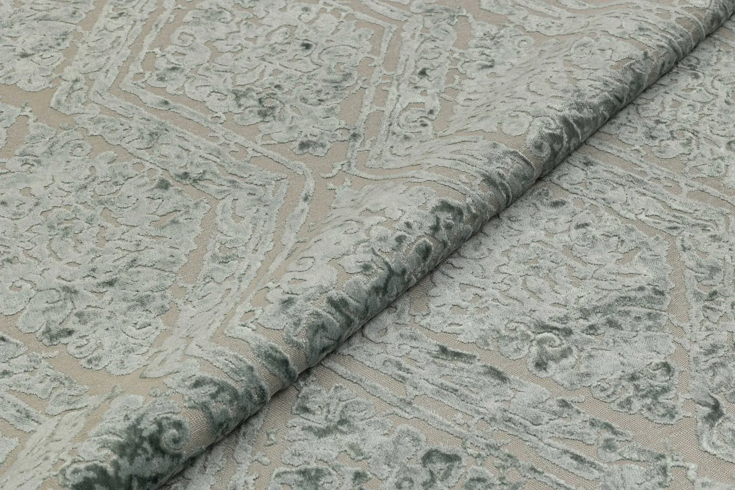 ACROPOLIS 31 MINERAL 