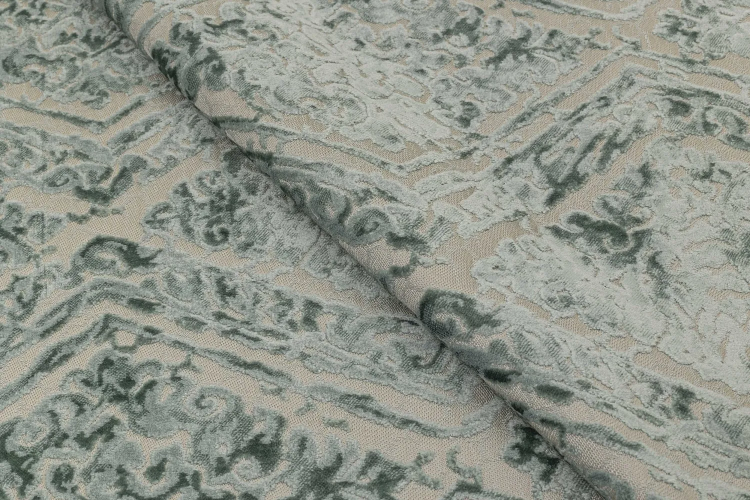 ACROPOLIS 31 MINERAL 