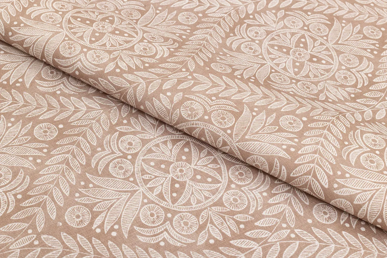 PAVILLION TRELLIS LAC 