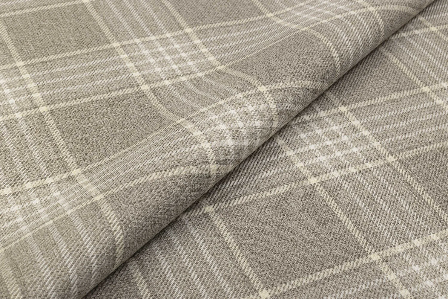 YARMOUTH 145 TRAVERTINE 