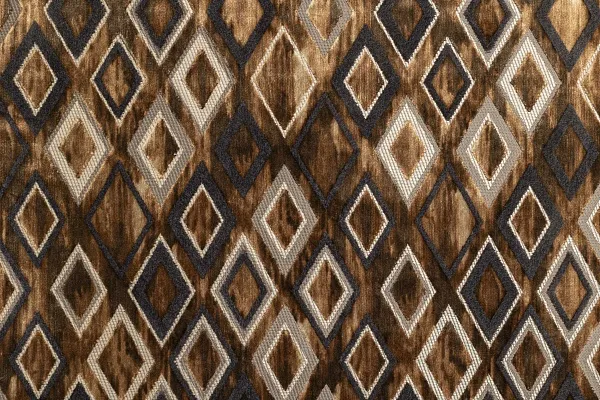 STANDING 04 MACAROON 