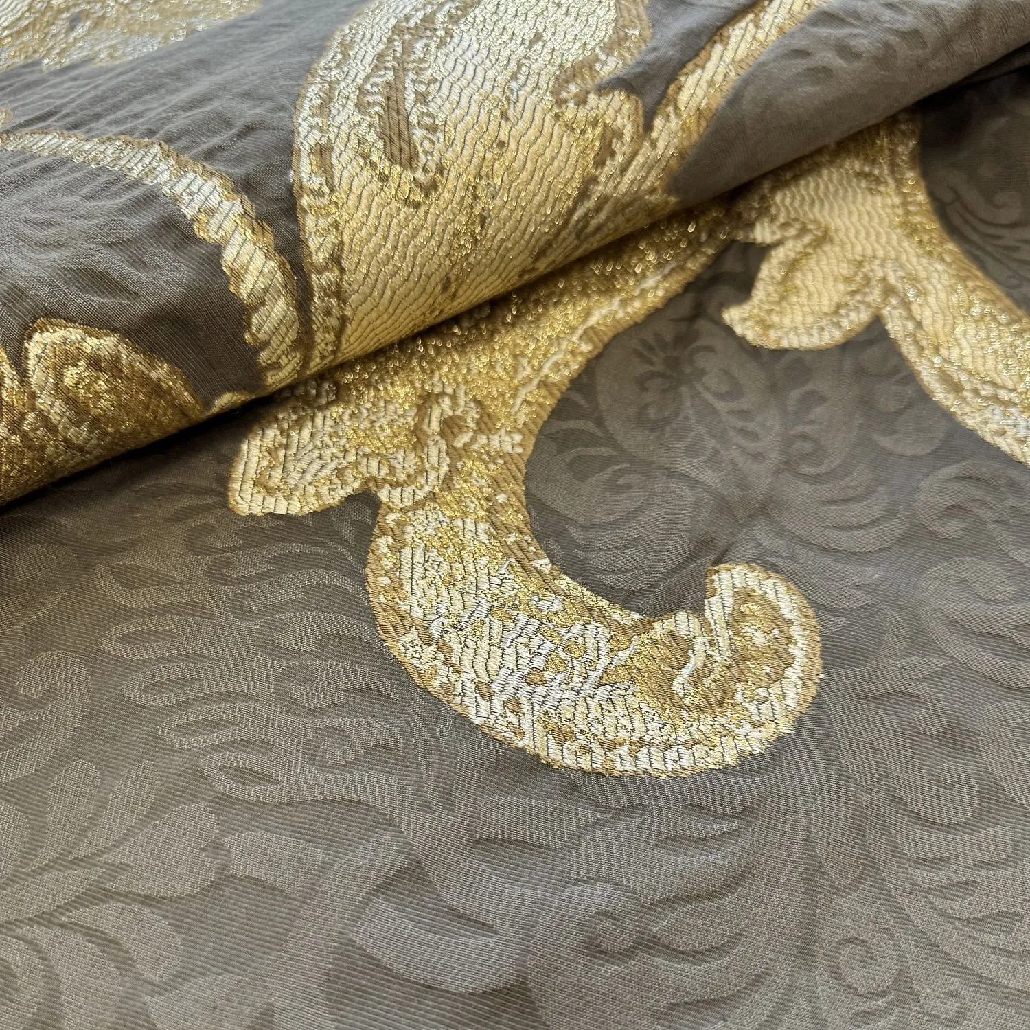 CANNES 8510 H328 001 (Л) 